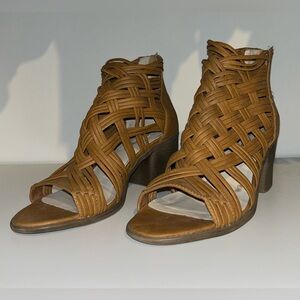 Seven Dials Women’s Brown Heeled Boots
